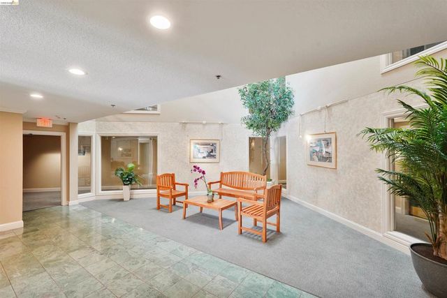 535 Pierce St 3301, Albany, CA 94706