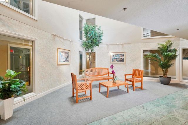 535 Pierce St 3301, Albany, CA 94706