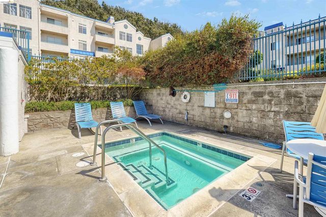 535 Pierce St 3301, Albany, CA 94706