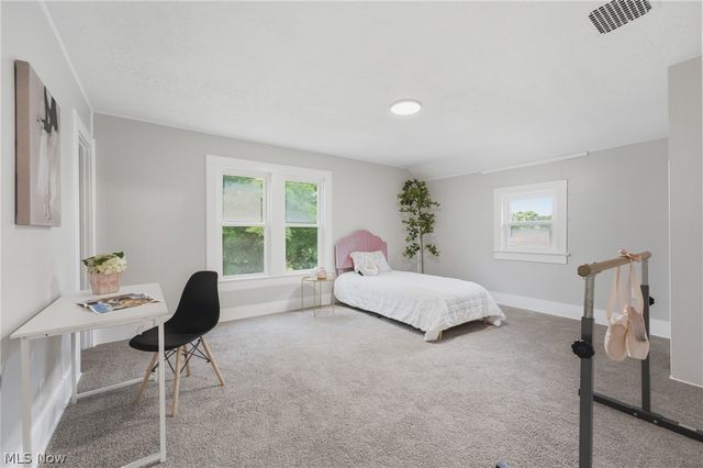 123 E State Street, Barberton, OH 44203