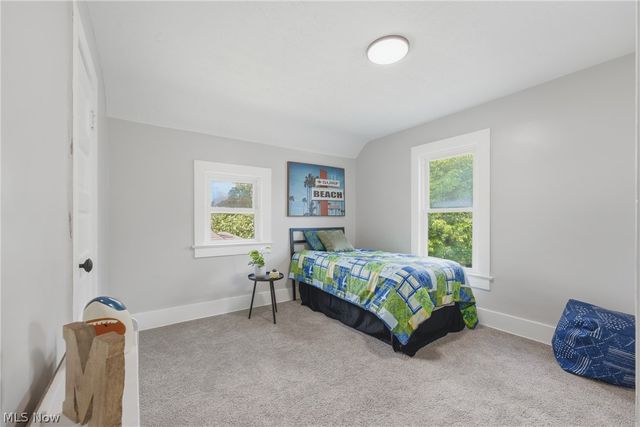 123 E State Street, Barberton, OH 44203
