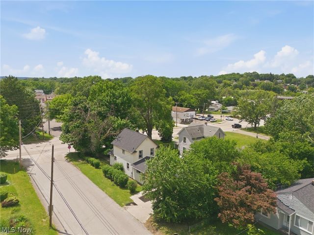 123 E State Street, Barberton, OH 44203