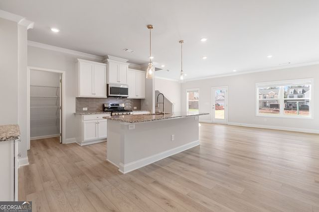 3467 Iron Hearth Bend 117A, Snellville, GA 30039