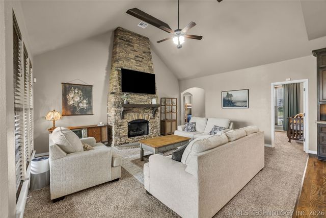 18223 E 49th Place S, Tulsa, OK 74134