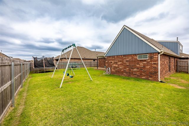 18223 E 49th Place S, Tulsa, OK 74134