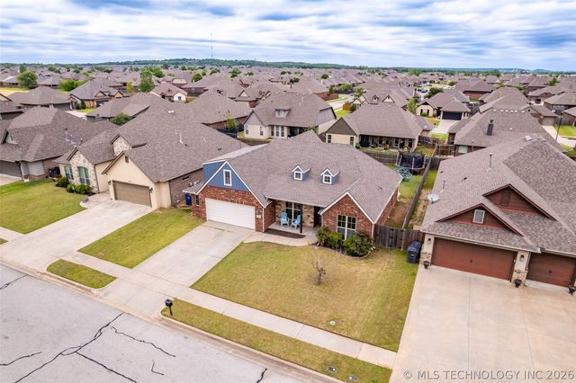 18223 E 49th Place S, Tulsa, OK 74134