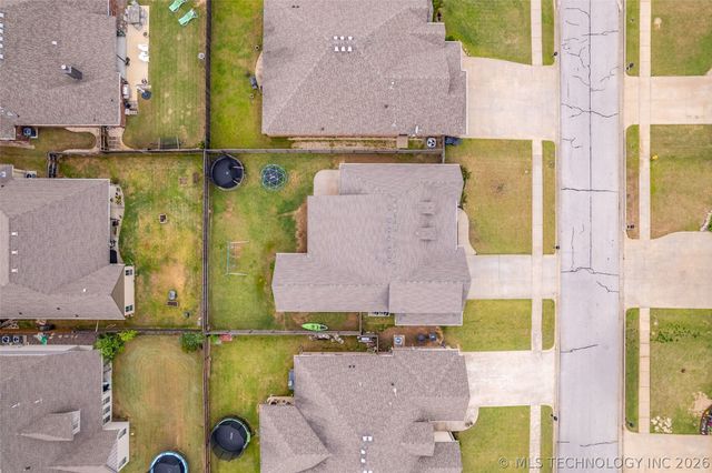 18223 E 49th Place S, Tulsa, OK 74134