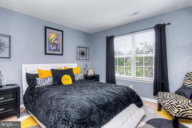 6245 HAWSER DR, King George, VA 22485