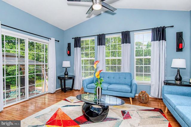 6245 HAWSER DR, King George, VA 22485