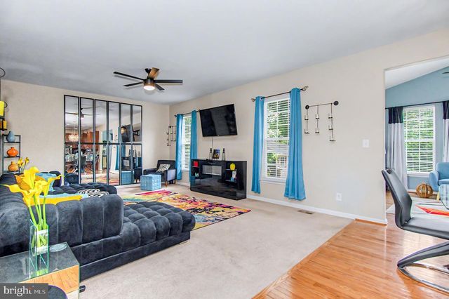 6245 HAWSER DR, King George, VA 22485