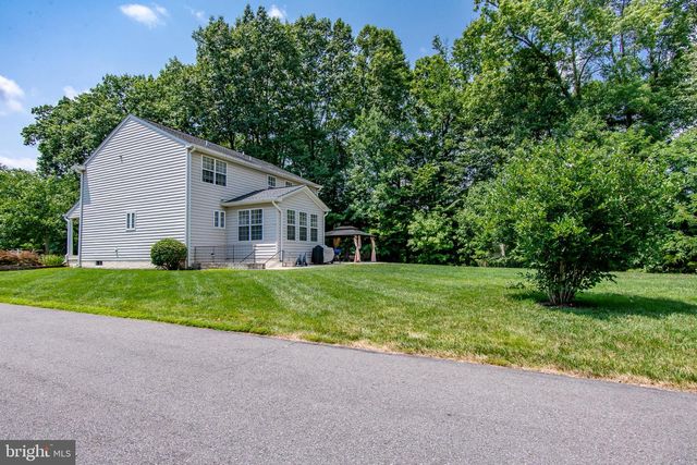 6245 HAWSER DR, King George, VA 22485