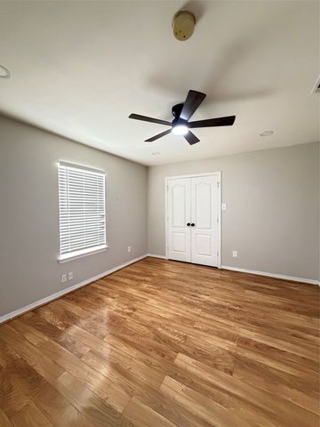 2526 Bishop Allen Lane, Dallas, TX 75237