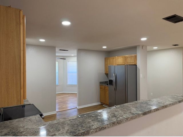 2526 Bishop Allen Lane, Dallas, TX 75237