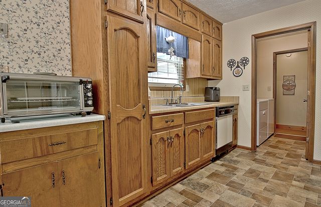 165 Pine Trail Road, Fayetteville, GA 30214