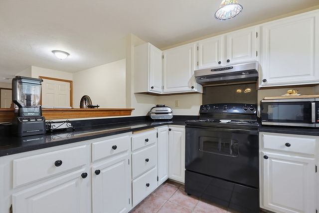 68 Village Street 68, Easton, MA 02334