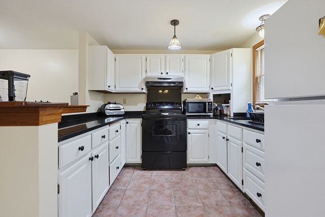 68 Village Street 68, Easton, MA 02334