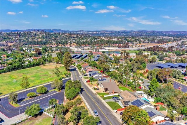 25231 Pericia, Mission Viejo, CA 92691