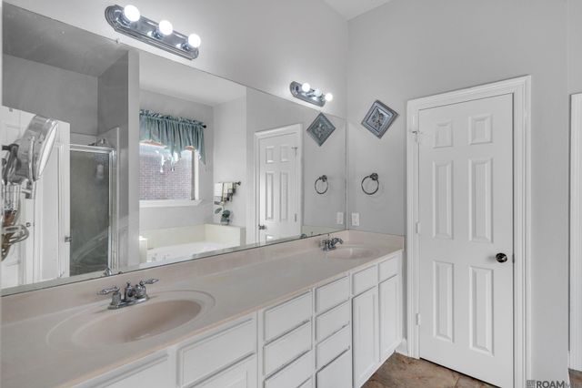 6339 Cross Gate Dr, Baton Rouge, LA 70817