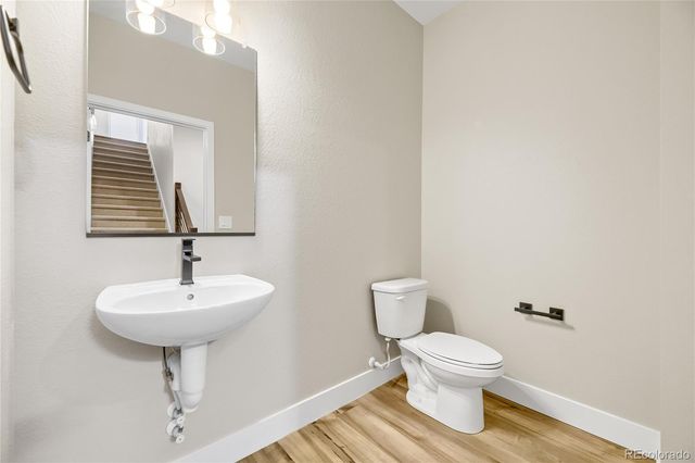 15534 W Washburn Avenue, Lakewood, CO 80228