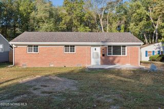 827 Saturn Drive, Toledo, OH 43615