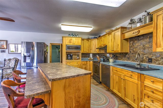 3829 Deep Lake Boundary Road, Colville, WA 99114