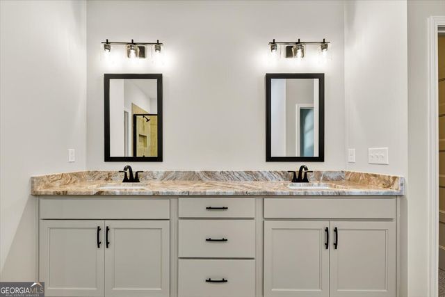 205 Barnett Lane, Thomaston, GA 30286