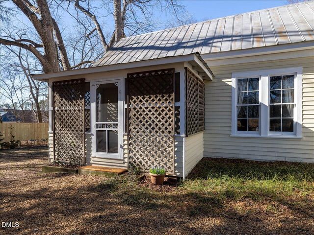 298 E Salisbury Street, Pittsboro, NC 27312