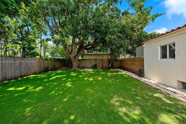 565 NW 44th Street, Miami, FL 33127