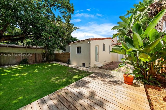 565 NW 44th Street, Miami, FL 33127