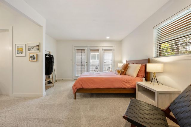 1115 10th ST 209, Austin, TX 78703
