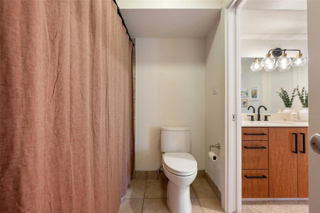 1115 10th ST 209, Austin, TX 78703