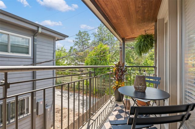 1115 10th ST 209, Austin, TX 78703