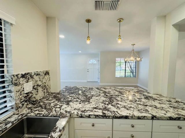 3539 Voyager Circle, San Diego, CA 92130