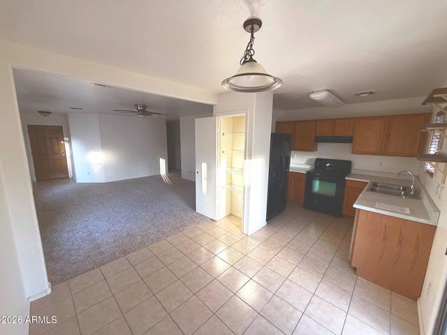 40440 N HIGH MEADOWS Drive, San Tan Valley, AZ 85140