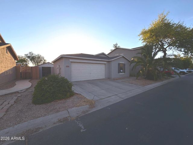 40440 N HIGH MEADOWS Drive, San Tan Valley, AZ 85140