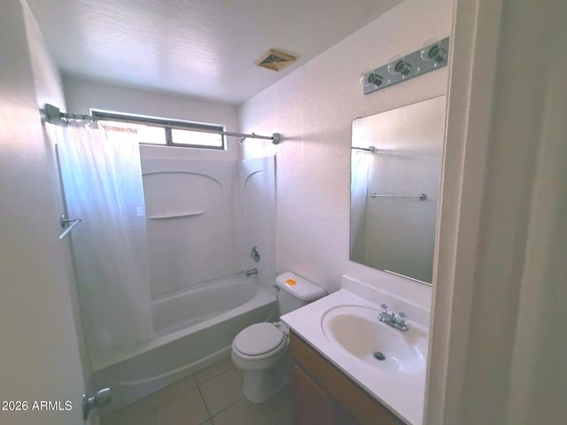40440 N HIGH MEADOWS Drive, San Tan Valley, AZ 85140