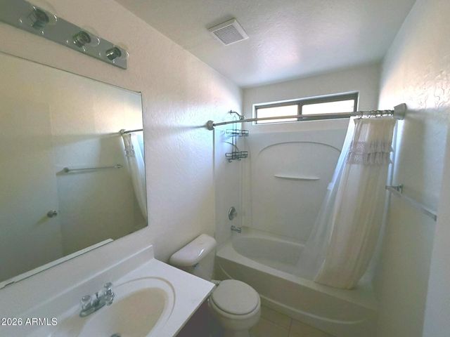 40440 N HIGH MEADOWS Drive, San Tan Valley, AZ 85140