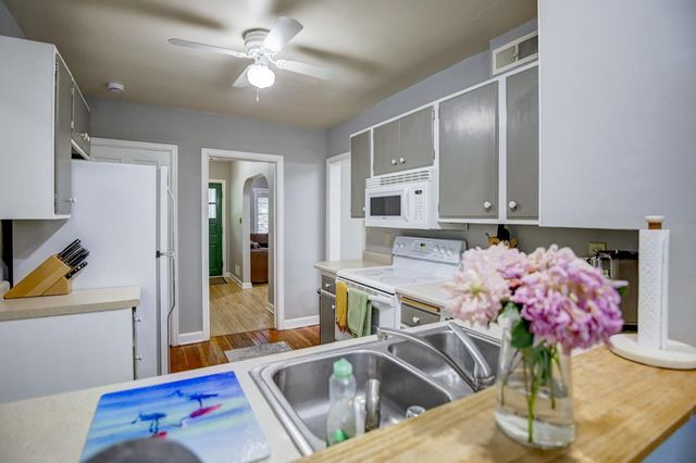 207 S Owen Drive, Madison, WI 53705