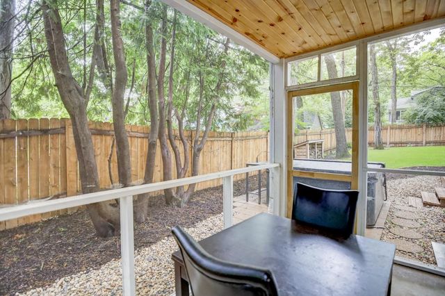 207 S Owen Drive, Madison, WI 53705