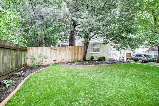 207 S Owen Drive, Madison, WI 53705