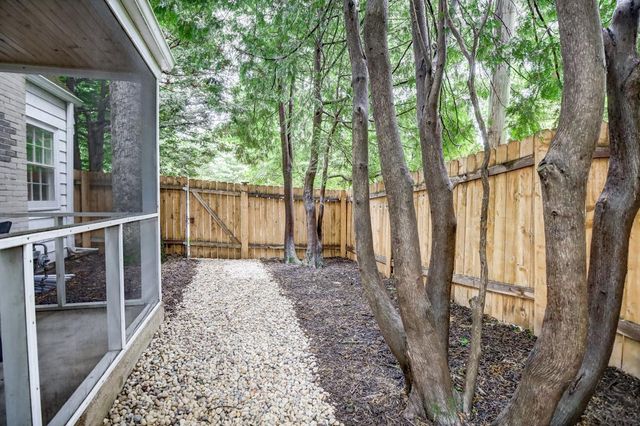 207 S Owen Drive, Madison, WI 53705
