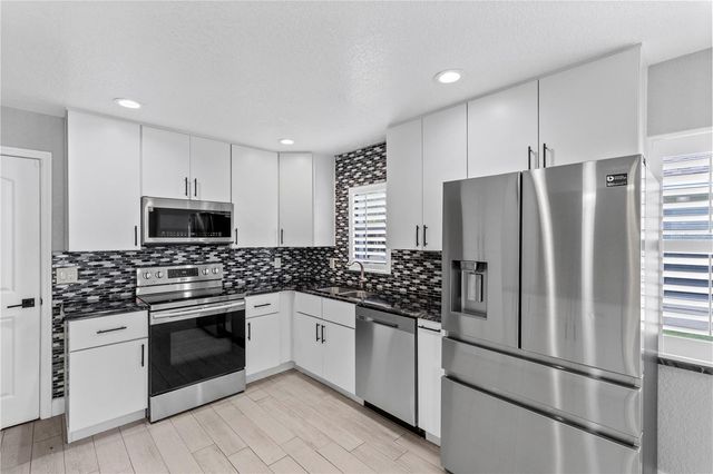 10057 SANDBAR STREET, Orlando, FL 32825
