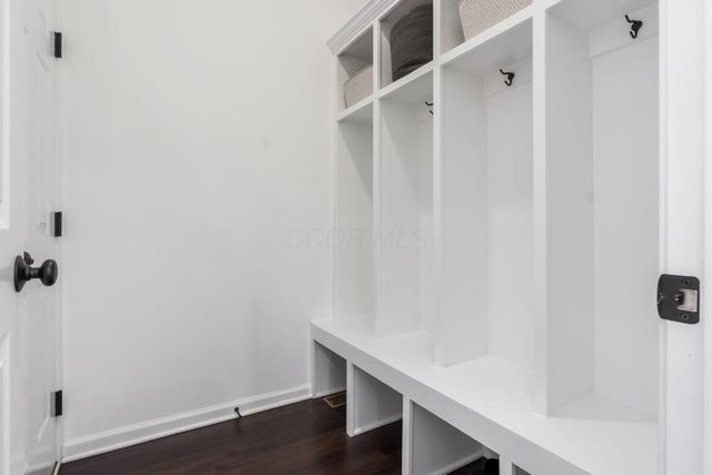 3867 Crowberry Court, Powell, OH 43065