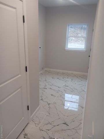 207 Roosa Gap Road, Bloomingburg, NY 12721