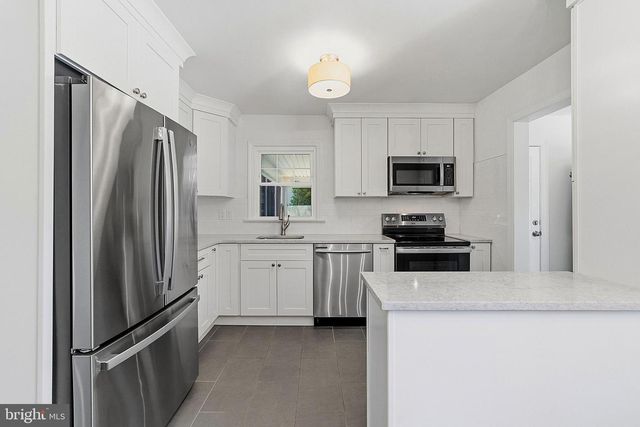 217 NANCY LN, Ewing, NJ 08638