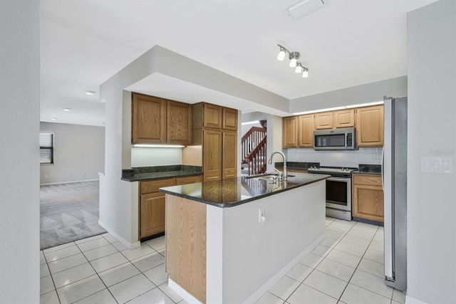 1904 SE 36TH TERRACE, Cape Coral, FL 33904