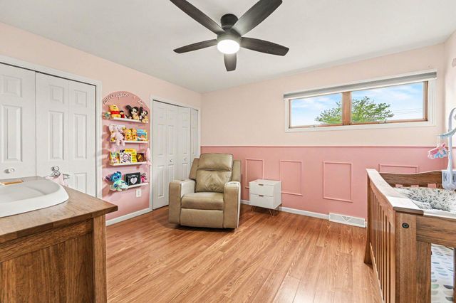 827 N Wiggs Street, Griffith, IN 46319