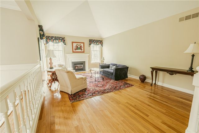 31 Tobey Woods, Pittsford, NY 14534
