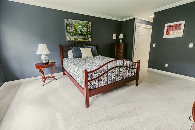 31 Tobey Woods, Pittsford, NY 14534