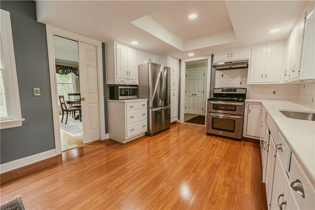 31 Tobey Woods, Pittsford, NY 14534
